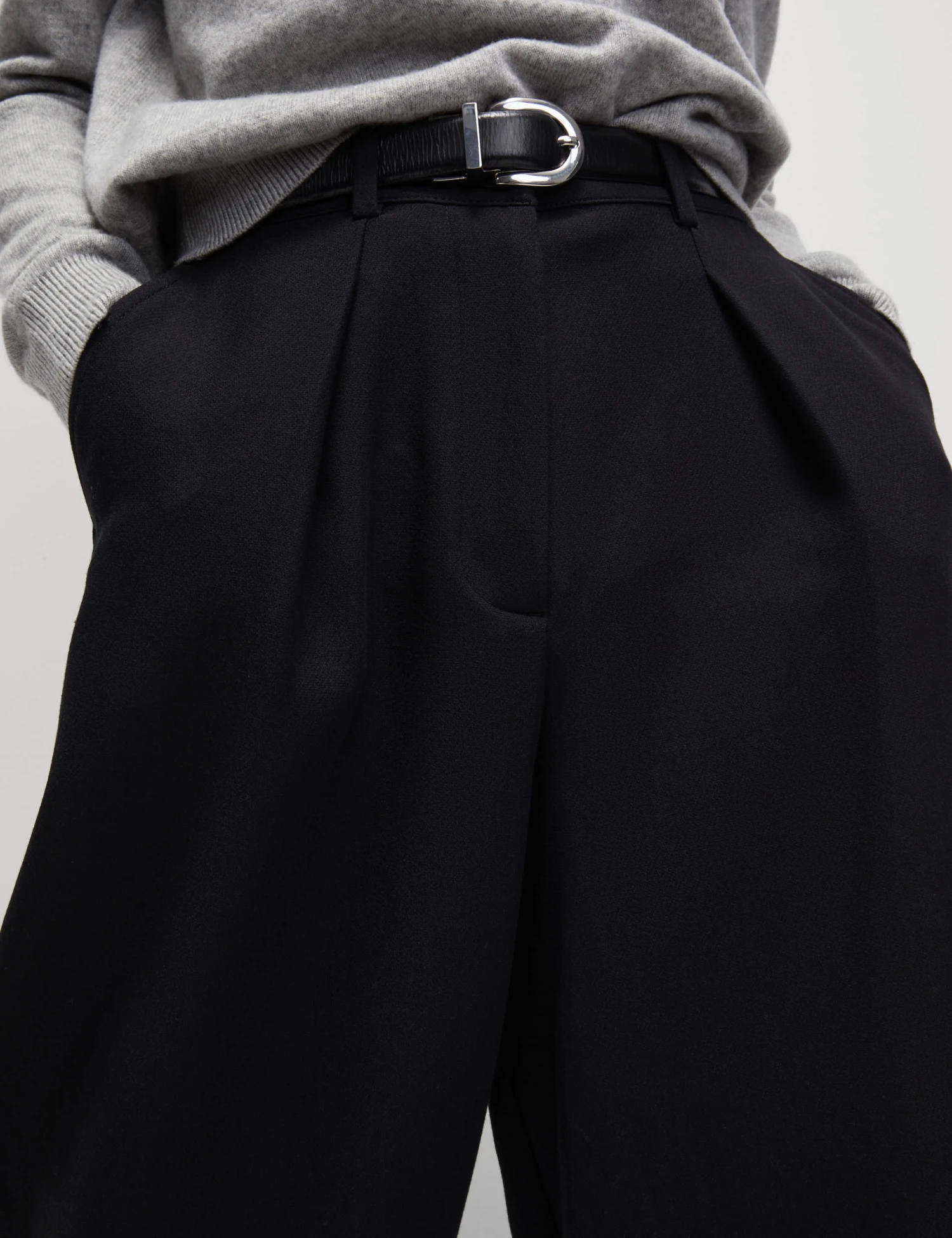 Barrel Leg Trousers 5 Barrel Leg Trousers - Image 3