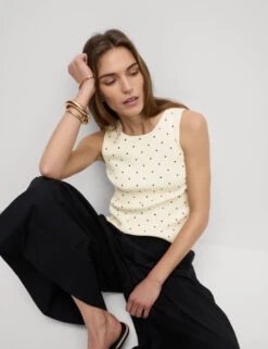 Embellished Ribbed Crew Neck Knitted Vest