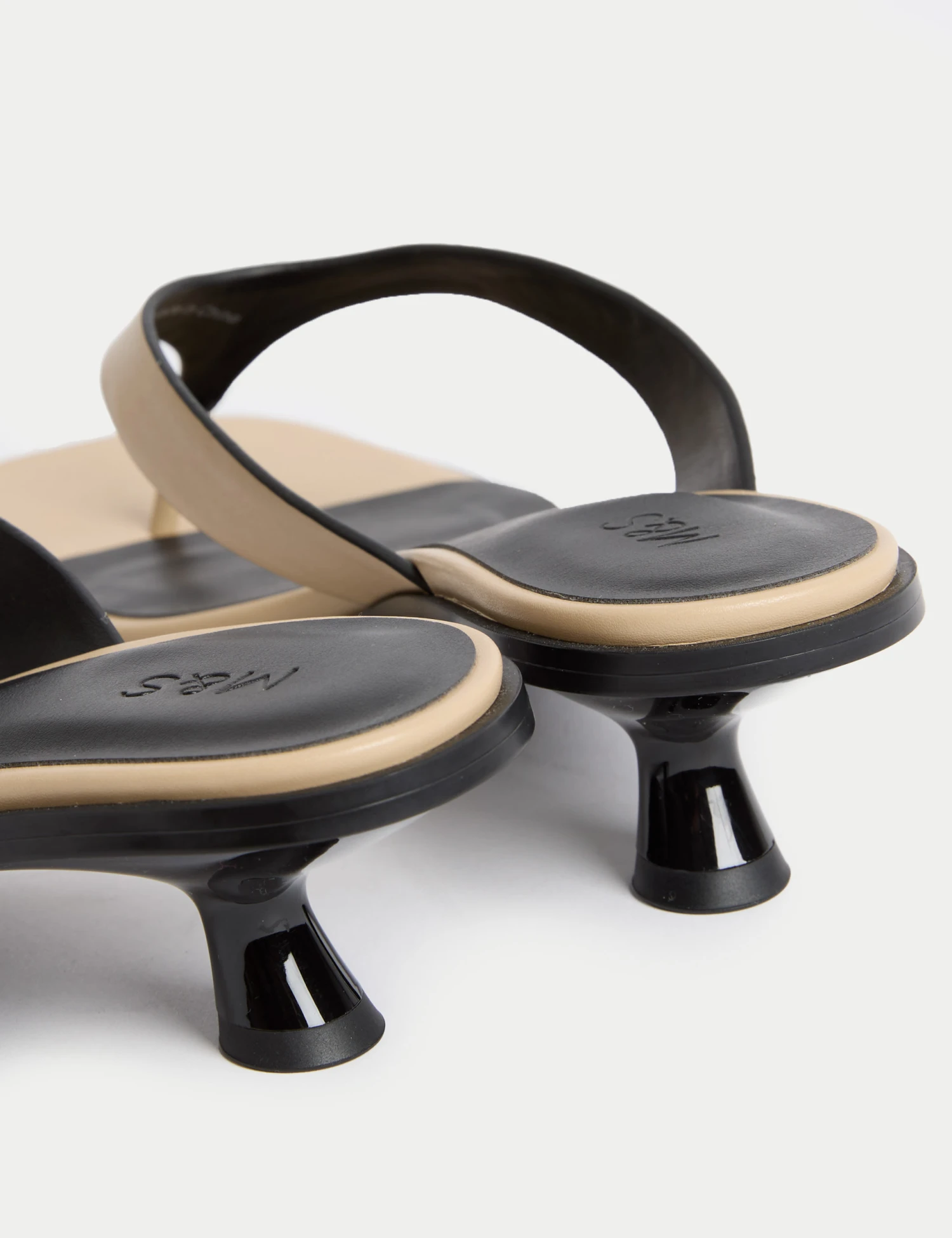 Kitten Heel Toe Thong Sandals 5 Kitten Heel Toe Thong Sandals - Image 3