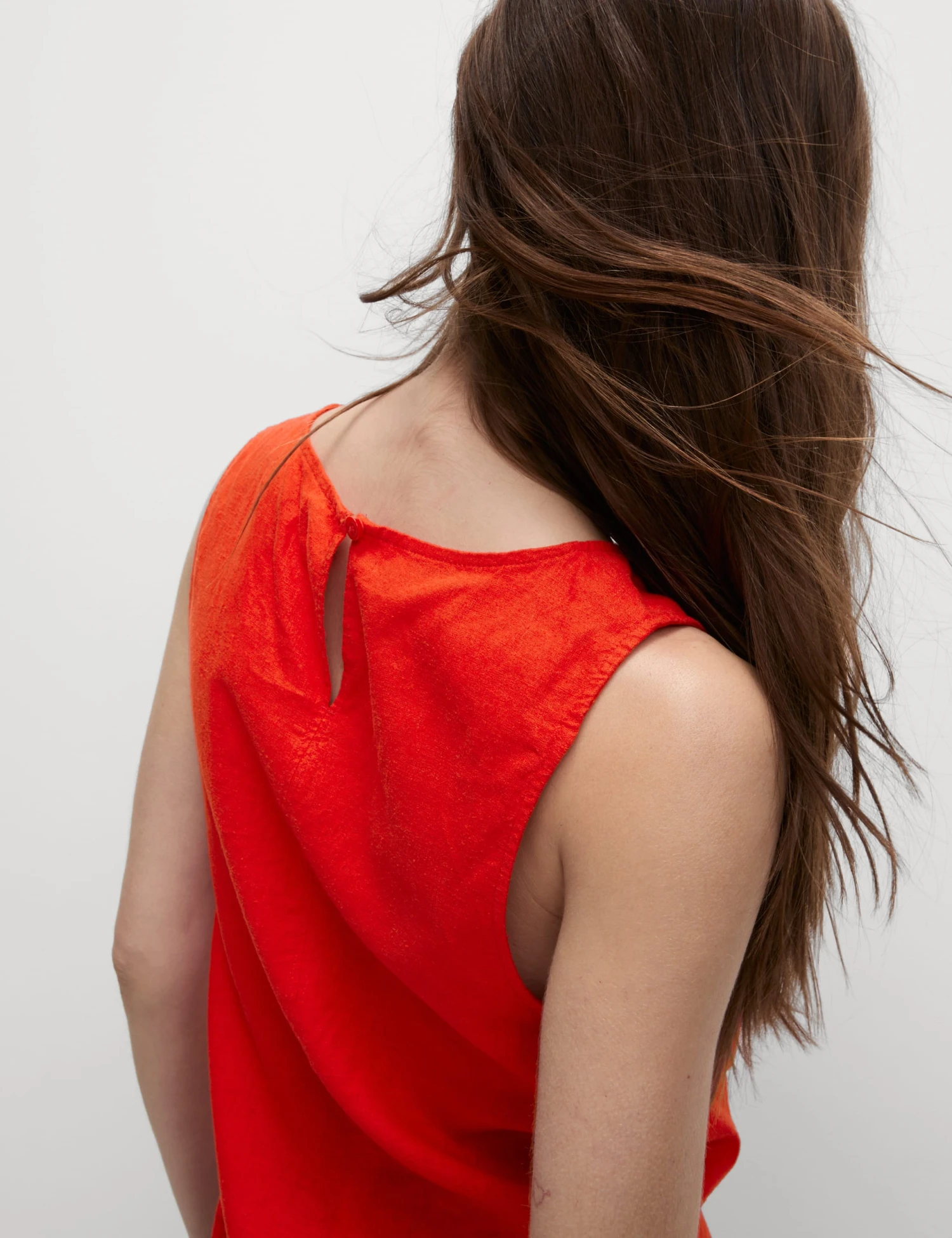 Linen Rich Longline Sleeveless Top 7 Linen Rich Longline Sleeveless Top - Image 5