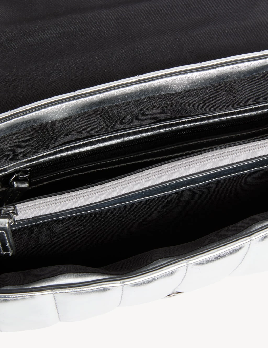 Quilted Chain Strap Shoulder Bag 5 Quilted Chain Strap Shoulder Bag - Image 3