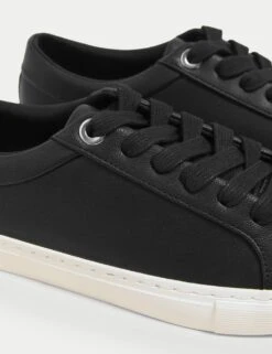 Lace Up Eyelet Detail Trainers -M&S SD 01 T02 2200T Y0 X EC 2
