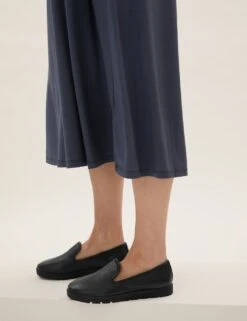 Leather Slip On Flat Pumps -M&S SD 01 T02 4603F Y0 X EC 2