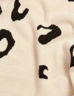 Supersoft Animal Print Crew Neck Jumper -M&S SD 01 T38 1893S K7 X EC 6