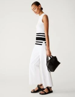 Striped Crew Neck Fitted Knitted Vest -M&S SD 01 T38 5092S Y4 X EC 1