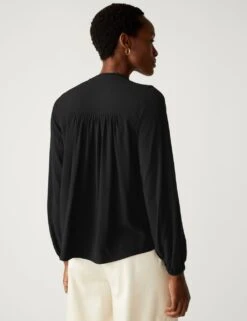 V-Neck Ruffle Blouson Sleeve Popover Blouse 11 V-Neck Ruffle Blouson Sleeve Popover Blouse -M&S SD 01 T41 6926W Y0 X EC 3