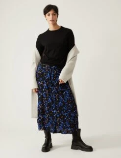 Printed Button Front Midaxi A-Line Skirt 11 Printed Button Front Midaxi A-Line Skirt -M&S SD 01 T42 2048 ZZ X EC 3