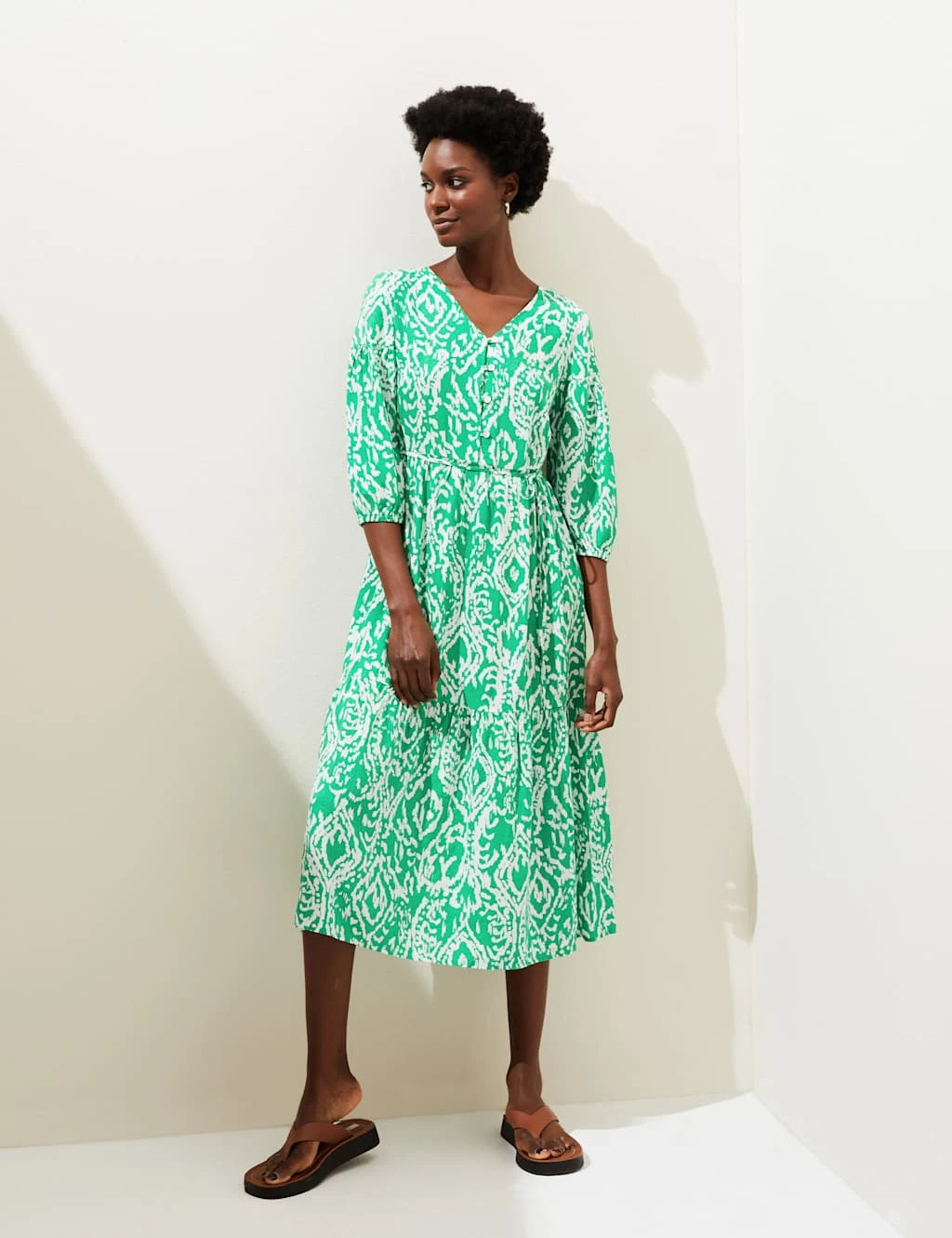 Linen Blend Printed V-Neck Midi Dress 6 Linen Blend Printed V-Neck Midi Dress - Image 4