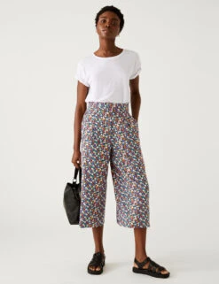 Printed Wide Leg Cropped Trousers