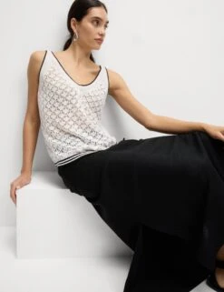 Textured Slim Fit Knitted Vest -M&S Textured Slim Fit Knitted Vest 2