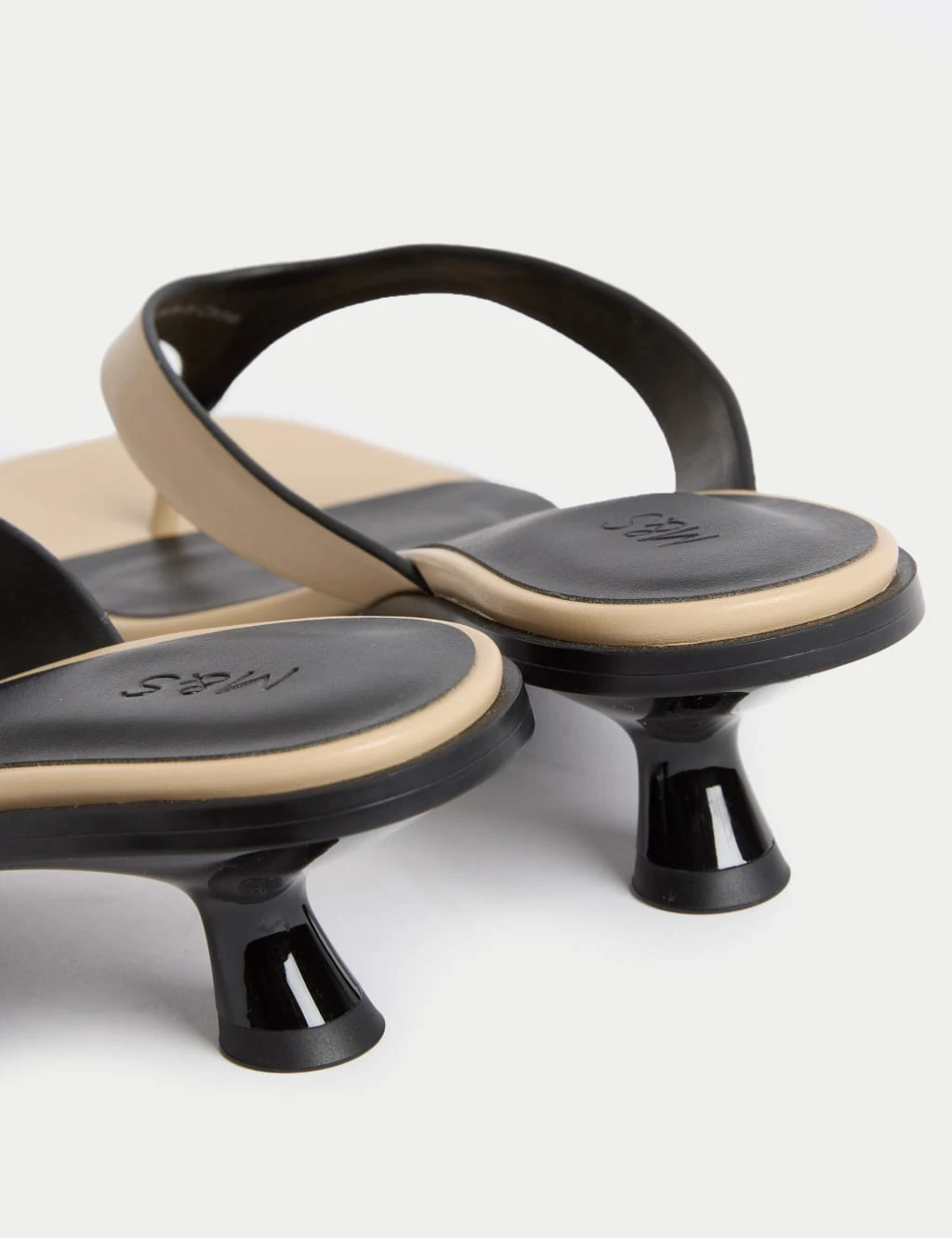 Kitten Heel Toe Thong Sandals 8 Kitten Heel Toe Thong Sandals - Image 6