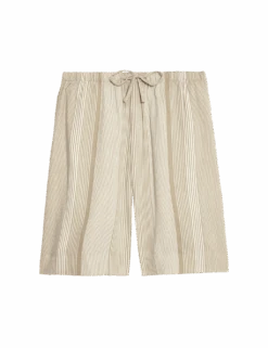 Printed Pure Twill High Waisted Shorts 39 Printed Pure Twill High Waisted Shorts -M&S printed pure twill high waisted shorts 2