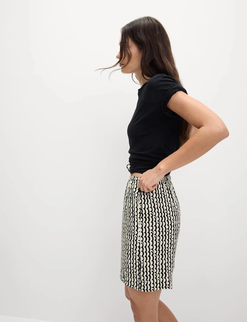 Printed Pure Twill High Waisted Shorts 10 Printed Pure Twill High Waisted Shorts - Image 8