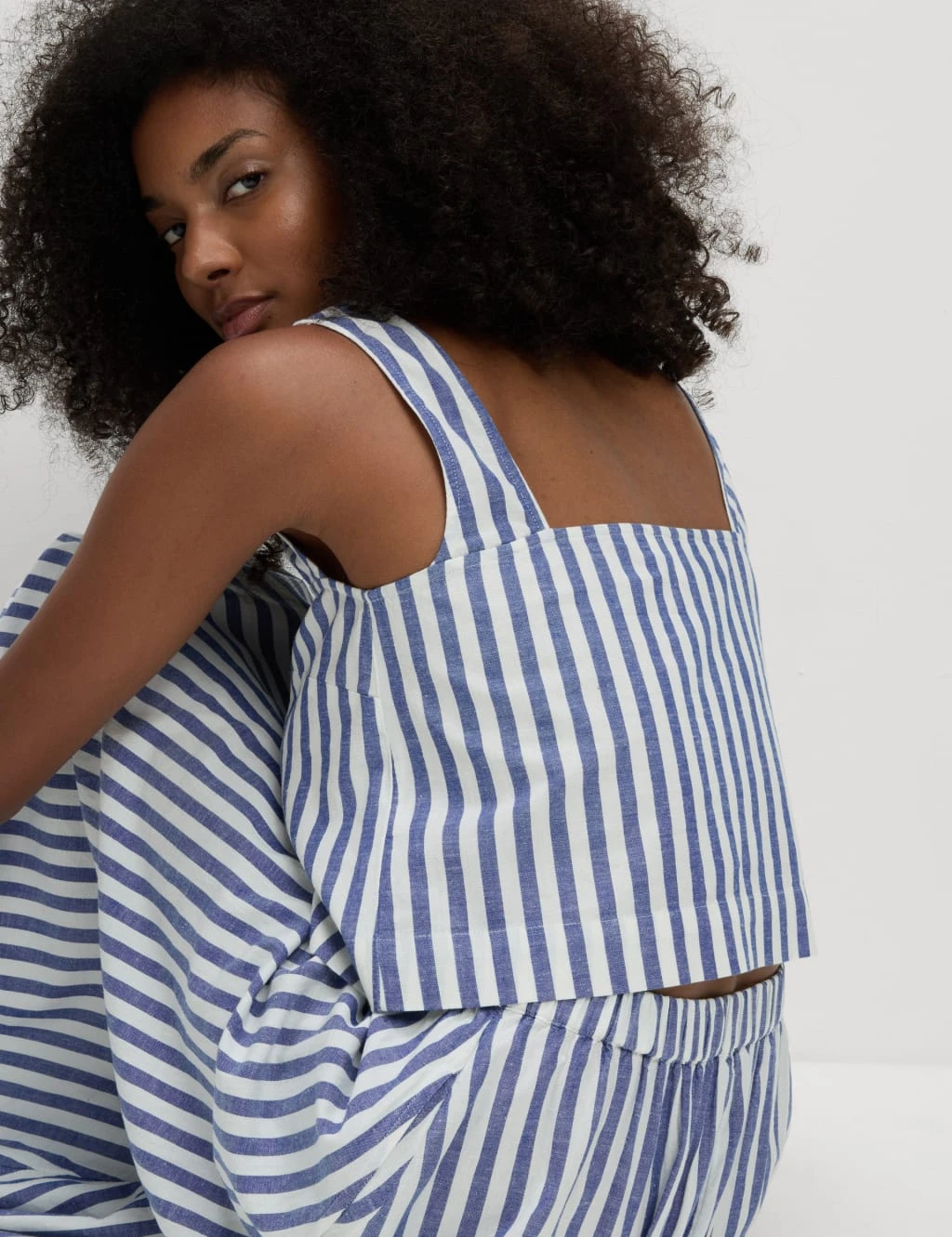 Printed Square Neck Beach Top With Linen 10 Printed Square Neck Beach Top With Linen - Image 8