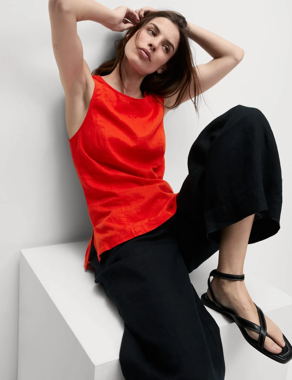 Linen Rich Longline Sleeveless Top 13 Linen Rich Longline Sleeveless Top - Image 11